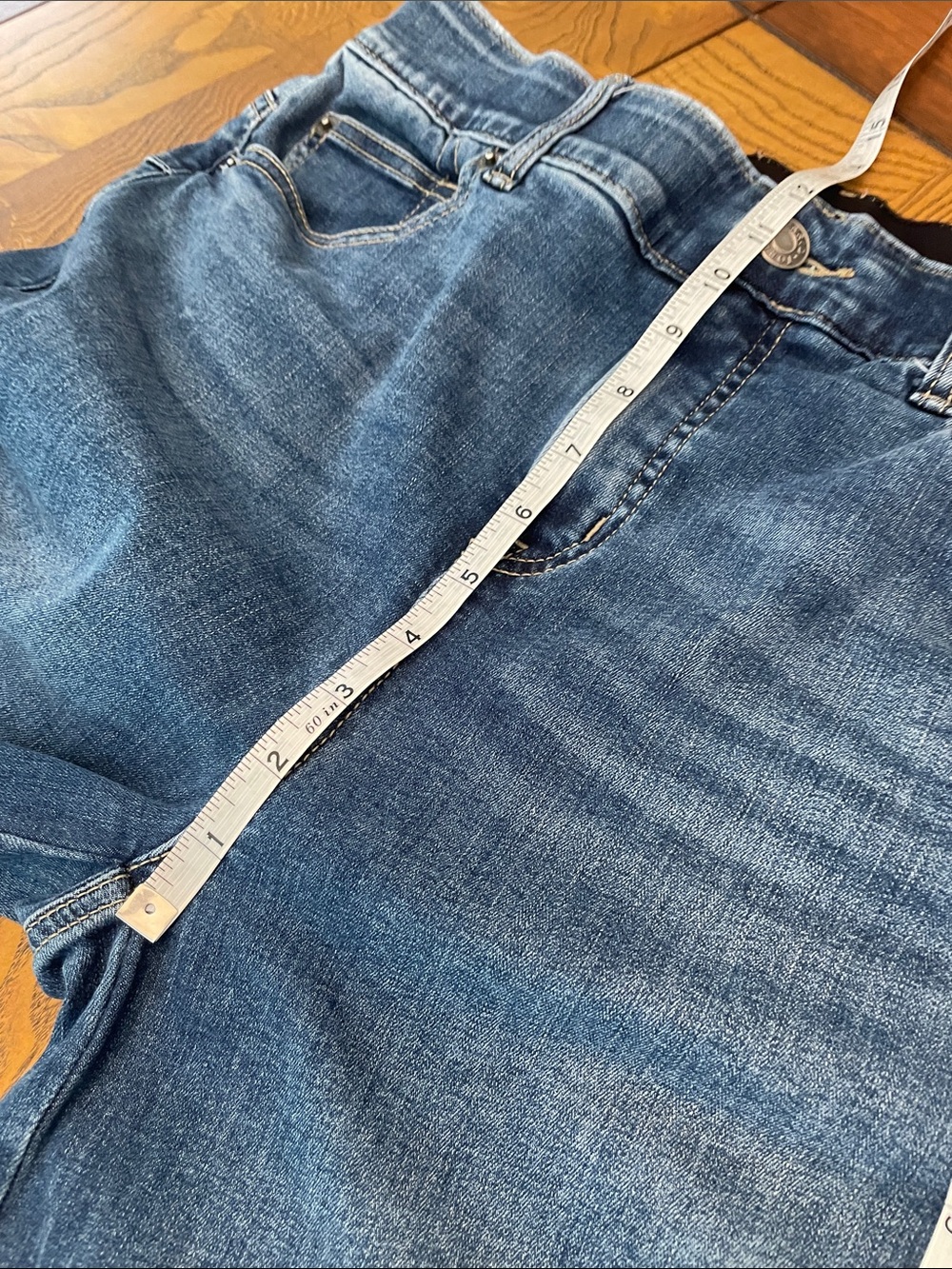 Wide-Leg Women's Jeans in Med blue M56 - Picture 4 of 9